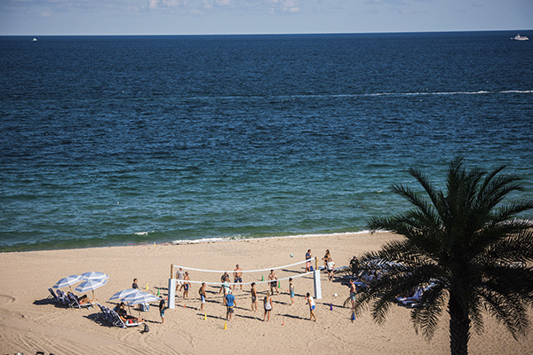 POOL PARTY & BEACH VOLLEYBALL Image 4