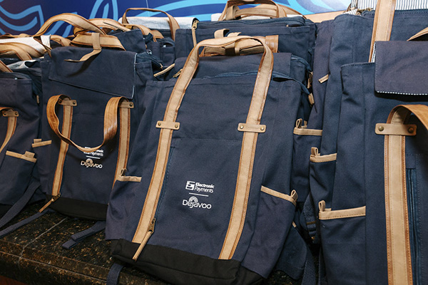 CONFERENCE BEACH BAGS Image 3